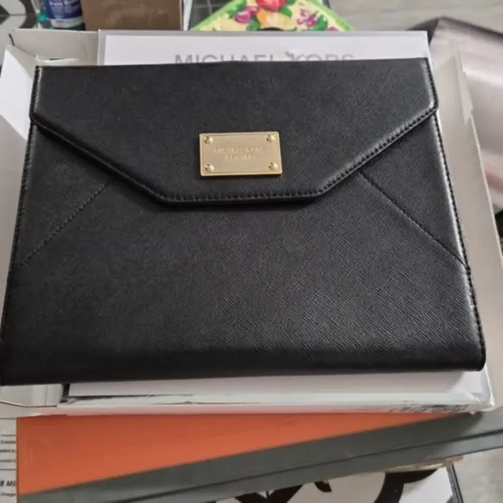 Michael Kors Clutch for Apple iPad Air Black Saffiano